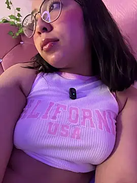 Snapshot of anni_ross chatting on May 23, 2026, 9:03 pm anni ross online show from May 23, 2026, 9:03 pm