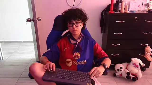 thomascooper7 online show from March 22, 2026, 6:53 pm