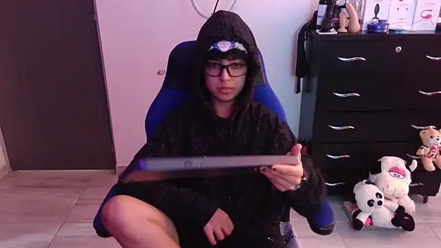 Snapshot of thomascooper7 chatting on January 12, 2026, 6:58 pm thomascooper7 online show from January 12, 2026, 6:58 pm