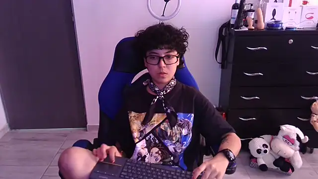 Snapshot of thomascooper7 chatting on February 5, 2026, 5:53 pm thomascooper7 online show from February 5, 2026, 5:53 pm