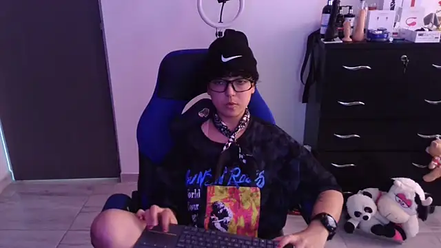 Snapshot of thomascooper7 chatting on February 7, 2026, 7:44 pm thomascooper7 online show from February 7, 2026, 7:44 pm