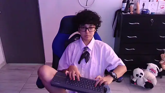 Snapshot of thomascooper7 chatting on February 23, 2026, 7:14 pm thomascooper7 online show from February 23, 2026, 7:14 pm