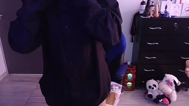 Snapshot of thomascooper7 chatting on February 14, 2026, 6:52 pm thomascooper7 online show from February 14, 2026, 6:52 pm