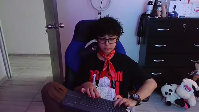 Snapshot of thomascooper7 chatting on February 13, 2026, 6:19 pm thomascooper7 online show from February 13, 2026, 6:19 pm