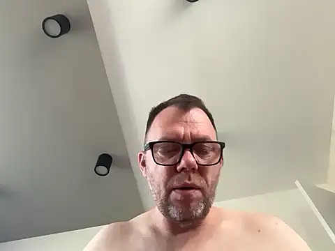 Snapshot of xmnbx77 chatting on October 16, 2025, 7:49 am xmnbx77 online show from October 16, 2025, 7:49 am