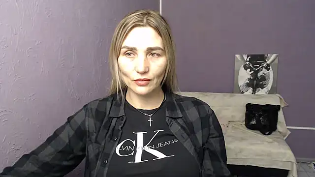  sexy lady online show from October 31, 2025, 1:41 pm