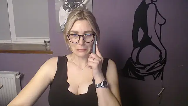  sexy lady online show from May 14, 2026, 2:03 pm