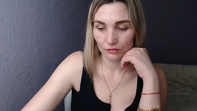 Snapshot of _sexy_lady chatting on February 28, 2025, 5:26 pm sexy lady online show from February 28, 2025, 5:26 pm