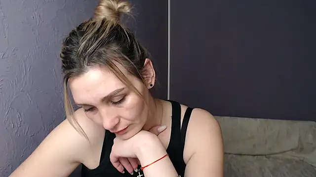 Snapshot of _sexy_lady chatting on March 6, 2025, 5:33 pm sexy lady online show from March 6, 2025, 5:33 pm