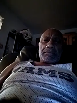 yasohw online show from November 28, 2025, 2:56 am