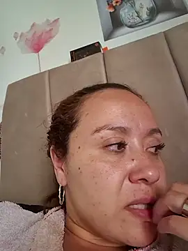 RenataSexy  online show from April 14, 2026, 6:13 pm