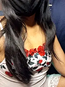 Nisha027 online show from April 3, 2026, 12:28 am