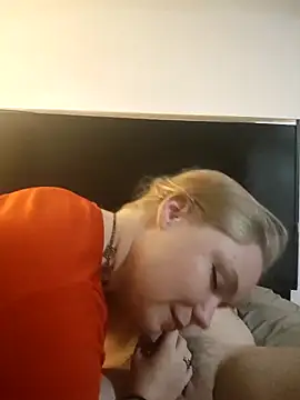 SpecialSpecies online show from September 28, 2025, 8:43 am