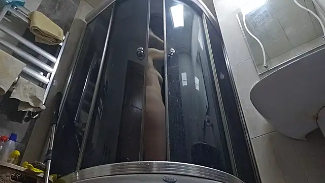 Snapshot of AlejandraDelaney chatting on February 10, 2025, 10:40 pm AlejandraDelaney online show from February 10, 2025, 10:40 pm