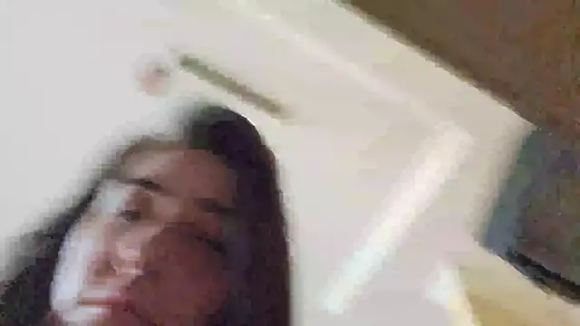 Snapshot of AlejandraDelaney chatting on March 3, 2025, 1:45 pm AlejandraDelaney online show from March 3, 2025, 1:45 pm