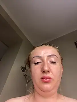 BrigitDani  online show from September 9, 2025, 11:08 am