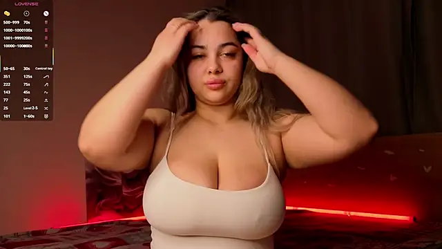 OttilieBurruss online show from January 14, 2026, 11:03 am