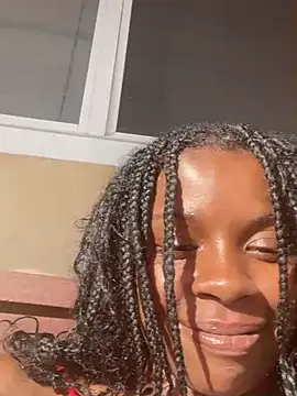 Snapshot of miamiworld chatting on December 9, 2024, 2:06 pm miamiworld online show from December 9, 2024, 2:06 pm