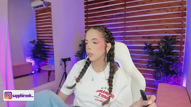 Snapshot of Sapphire_Venuss chatting on March 2, 2026, 12:11 am Sapphire Venuss online show from March 2, 2026, 12:11 am