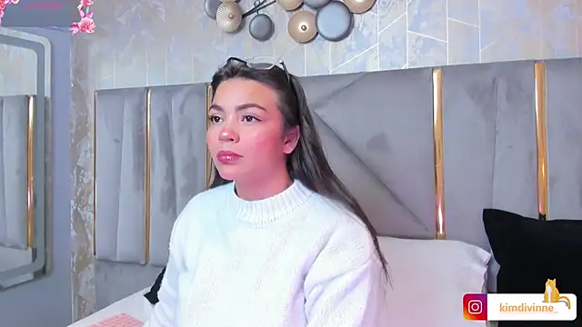 KimDevinne online show from March 6, 2025, 2:30 am