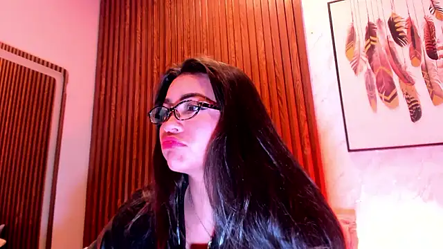 KimDevinne online show from February 26, 2026, 2:55 am