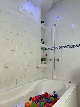 AnahinClar online show from December 13, 2025, 8:04 pm