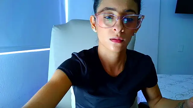 Snapshot of thedianakaro chatting on July 31, 2026, 7:22 pm thedianakaro online show from July 31, 2026, 7:22 pm