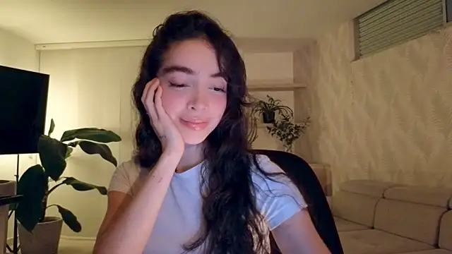 Snapshot of Siny_Moore chatting on March 3, 2026, 1:34 am Siny Moore online show from March 3, 2026, 1:34 am