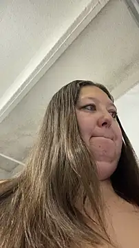 Chloee ep online show from April 3, 2026, 5:03 am