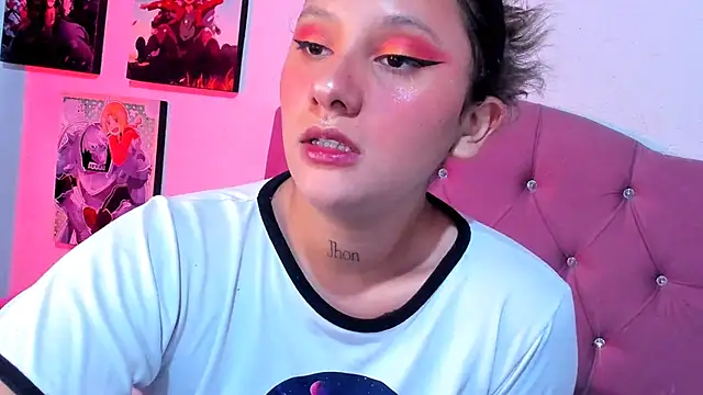 Mila nixon02 online show from November 9, 2025, 4:55 pm