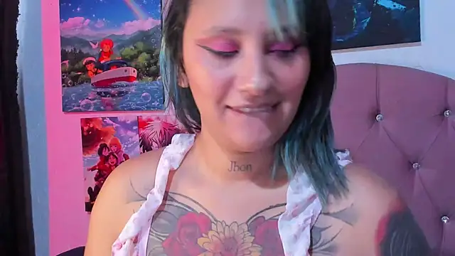 Mila nixon02 online show from July 20, 2026, 4:42 pm