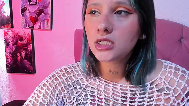 Mila nixon02 online show from June 26, 2026, 4:35 pm
