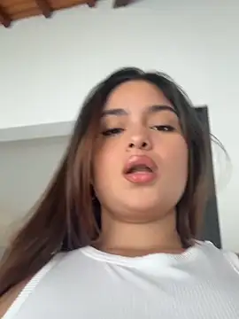 Snapshot of Sarasweet_sex chatting on May 17, 2026, 4:51 pm Sarasweet sex online show from May 17, 2026, 4:51 pm