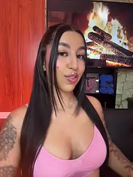 Tamara Roberts1 online show from May 26, 2026, 1:26 am
