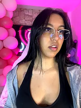 Tamara Roberts1 online show from October 2, 2025, 1:09 am