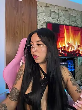 Tamara Roberts1 online show from March 20, 2025, 3:56 am