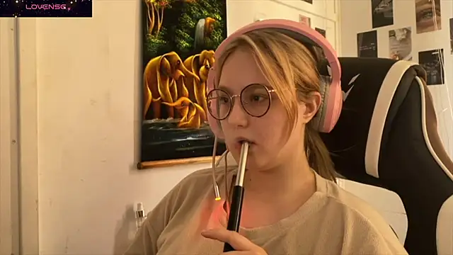 JacyWinslat online show from September 26, 2025, 12:56 pm