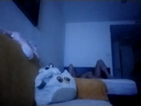 Florita2442 online show from April 8, 2026, 2:02 am