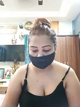Snapshot of Cute-mona chatting on July 8, 2026, 9:54 am Cute-mona online show from July 8, 2026, 9:54 am
