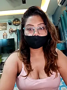 Snapshot of Cute-mona chatting on April 19, 2026, 10:16 am Cute-mona online show from April 19, 2026, 10:16 am