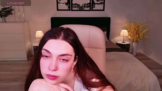 Snapshot of DaniellaLovely chatting on December 15, 2025, 10:43 am DaniellaLovely online show from December 15, 2025, 10:43 am