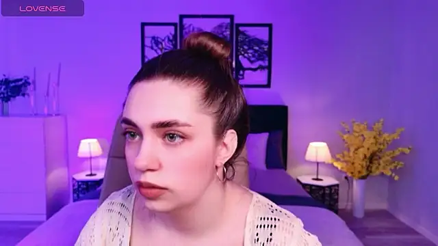 Snapshot of DaniellaLovely chatting on February 18, 2026, 10:44 am DaniellaLovely online show from February 18, 2026, 10:44 am