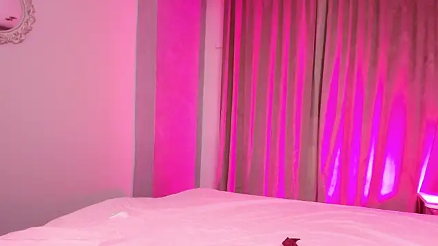 JessieePink online show from February 28, 2025, 6:09 pm