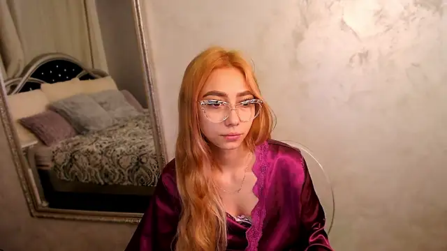 JessieePink online show from January 20, 2025, 5:37 pm