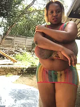 Snapshot of Sugarbabe242 chatting on February 27, 2025, 12:03 am Sugarbabe242 online show from February 27, 2025, 12:03 am