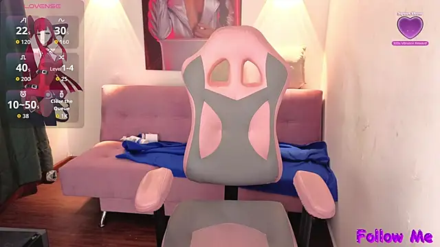 vittorialombardi   online show from October 10, 2025, 8:15 am