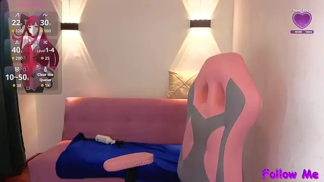 vittorialombardi   online show from December 19, 2025, 7:11 am