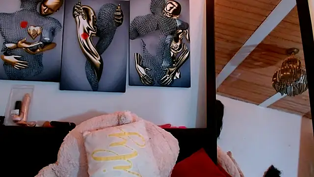 Maidi  online show from March 7, 2025, 1:51 pm