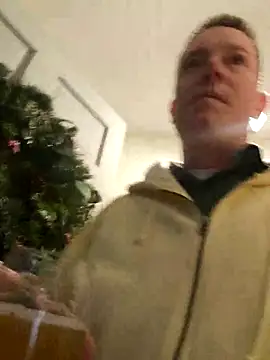 Bigtater1999 online show from December 17, 2025, 10:26 pm