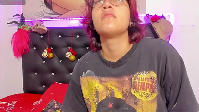 NAMICHANSMITH online show from December 3, 2024, 1:06 pm